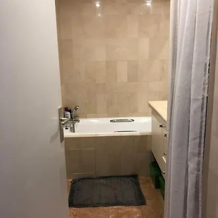Appartement Cosy Et Calme - Au Coeur De Levallois - Avec Balcon Buitenkant foto